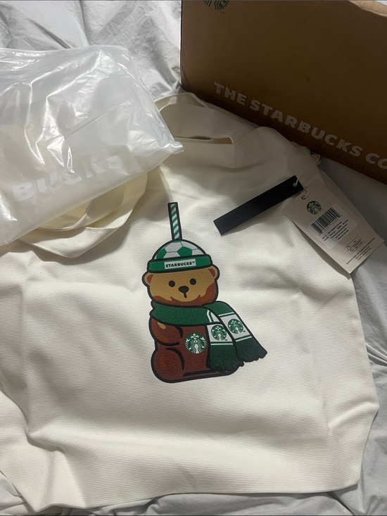 Starbucks Handbags - Starbucks BEARISTA TOTE Cream Tote with Green Brown Bearista Graphic